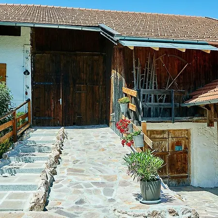 Chiemgauferienwohnungen - Stierschneiderhof Apartment