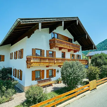 Apartment Chiemgauferienwohnungen - Stierschneiderhof *